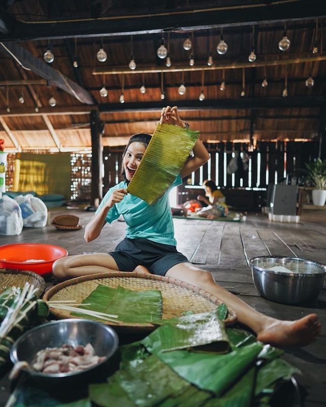 Dàn Hoa, Á hậu khoe nhà đẹp trang hoàng lộng lẫy chuẩn bị đón Giao thừa ảnh 7