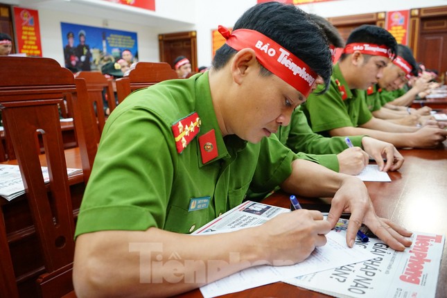 Chủ nhật Đỏ tại Công an tỉnh Đắk Lắk: Nhà tu hành, người dân vào hiến máu ảnh 15