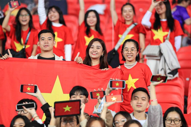 Mất 2 cầu thủ, Hà Nội FC nhận thất bại đáng tiếc 1-2 trước Wuhan Three Towns ảnh 20