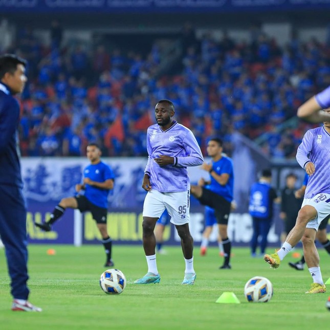 Mất 2 cầu thủ, Hà Nội FC nhận thất bại đáng tiếc 1-2 trước Wuhan Three Towns ảnh 15