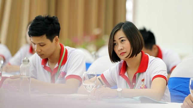 Đại biểu thanh niên tiên tiến trao đổi sáu vấn đề quan trọng của thế hệ trẻ ảnh 15