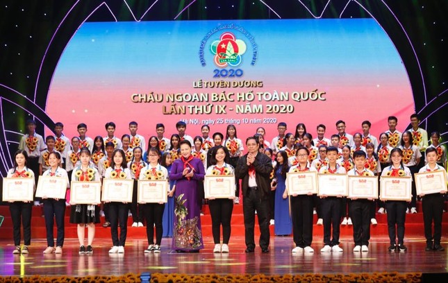 Tự hào là cháu ngoan Bác Hồ ảnh 26