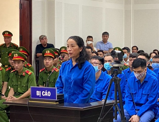 Cựu Giám đốc Sở GD-ĐT nhận hối lộ 14 tỷ bị đề nghị mức án 15 đến 17 năm tù ảnh 1