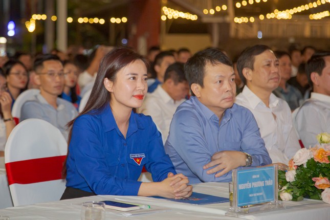 Vinh danh 60 đảng viên trẻ làm kinh tế giỏi ảnh 12