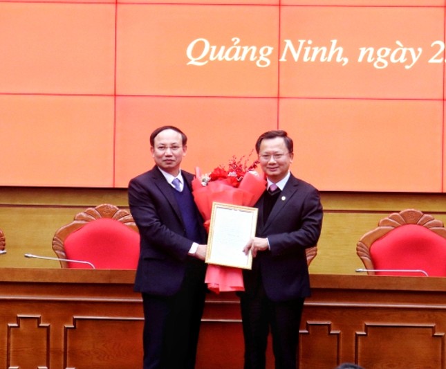 Công bố quyết định của Ban Bí thư, Thủ tướng về nhân sự tỉnh Quảng Ninh ảnh 1