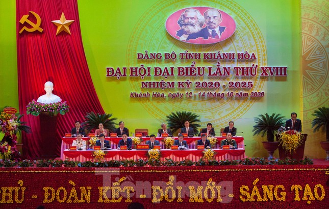 Khánh Hoà phấn đấu trở thành trung tâm kinh tế biển của cả nước ảnh 2