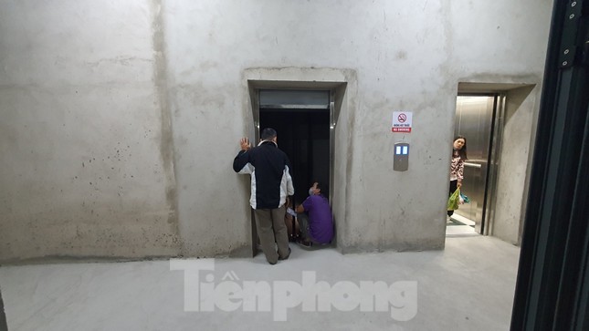 Sống 'chui' trong chung cư chưa nghiệm thu, cư dân sợ hãi vì thang máy rơi tự do ảnh 2