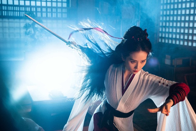 Cảnh võ mãn nhãn 10 năm mới gặp lại trên màn ảnh của Lưu Thi Thi ảnh 4