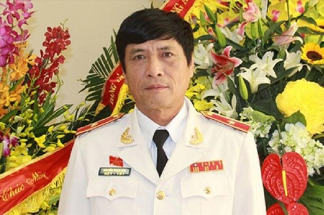 Hé lộ tang vật 'khủng' đường dây đánh bạc liên quan tướng công an ảnh 1