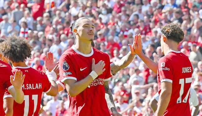 Salah lập cú đúp, Liverpool đại thắng Brentford 3-0 ảnh 2