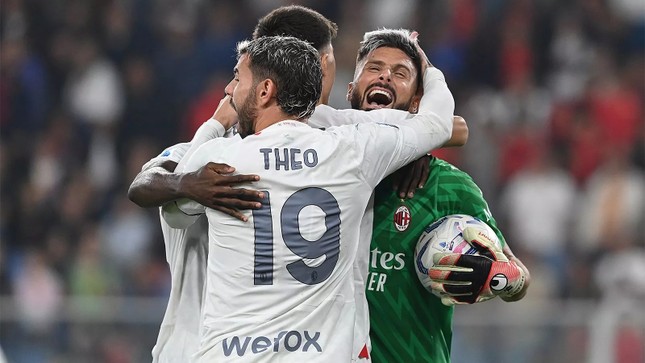 Olivier Giroud được ĐT Pháp triệu tập với tư cách... thủ môn ảnh 1
