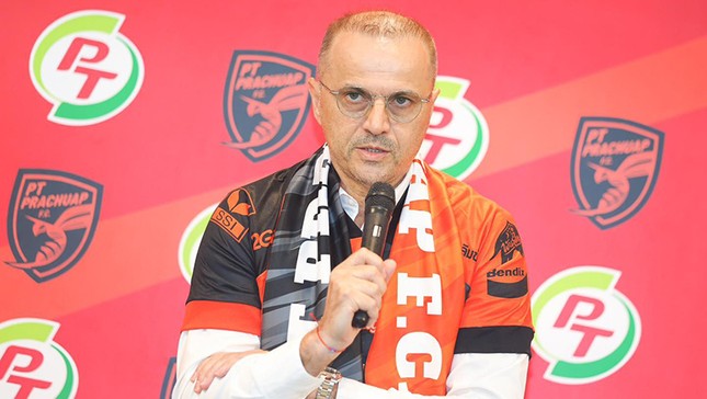 Bị Hà Nội FC sa thải, HLV Bandovic trở lại Thai League làm việc ảnh 1