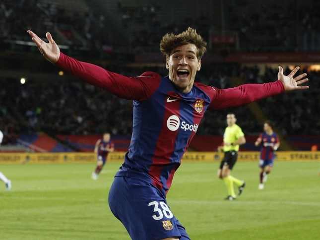 Barca thắng nhờ cái tên mới toanh ảnh 1