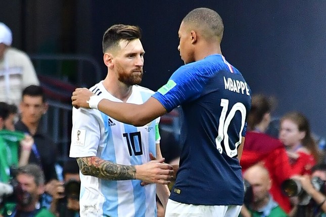 Bỏ ngỏ khả năng Messi dự Olympic Paris, đối đầu Mbappe ảnh 1