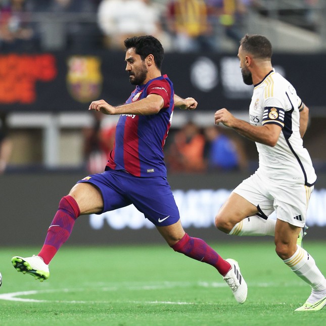Bellingham lập cú đúp, Real ngược dòng hạ Barca 2-1 ảnh 22