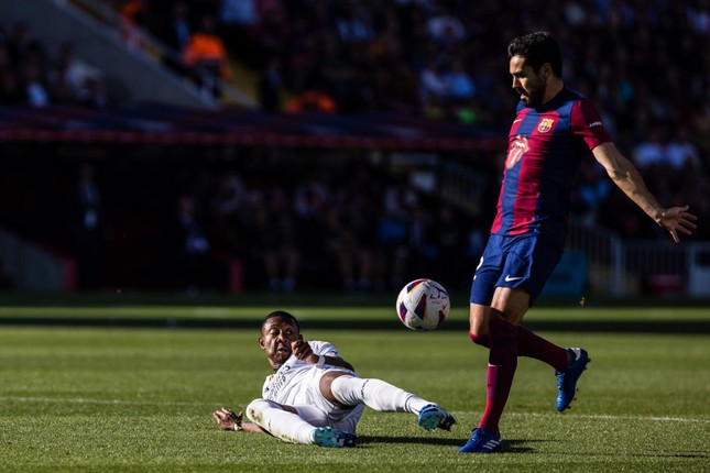Bellingham lập cú đúp, Real ngược dòng hạ Barca 2-1 ảnh 10