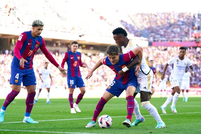 Bellingham lập cú đúp, Real ngược dòng hạ Barca 2-1 ảnh 18