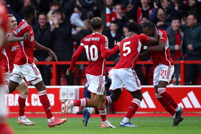 Thua sốc Nottingham Forest, Aston Villa lỡ cơ hội vào tốp 3 ảnh 6