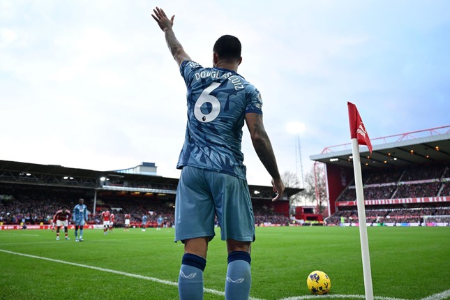Thua sốc Nottingham Forest, Aston Villa lỡ cơ hội vào tốp 3 ảnh 5