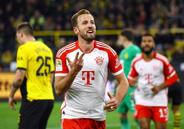Kane lập hat-trick, đi vào lịch sử Bundesliga với kỷ lục vô tiền khoáng hậu ảnh 1