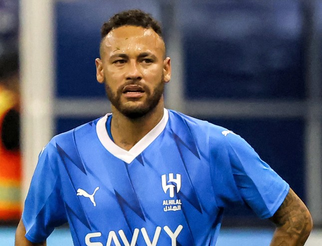 Neymar bị loại khỏi đội hình Al Hilal cả mùa giải ảnh 1