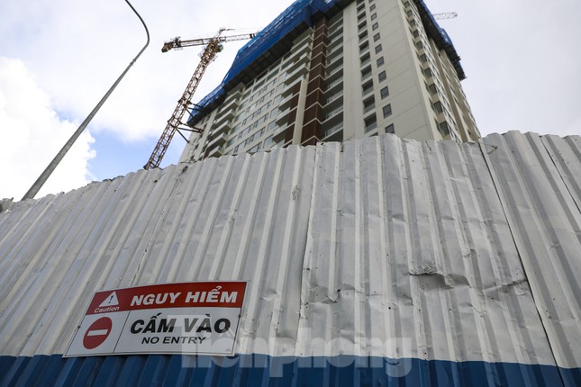 TPHCM cắt ngọn chung cư xây trái phép ảnh 10
