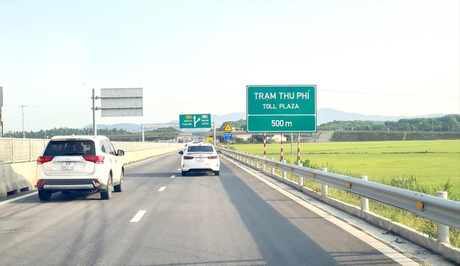 Chưa thu phí cao tốc do Nhà nước đầu tư ảnh 1