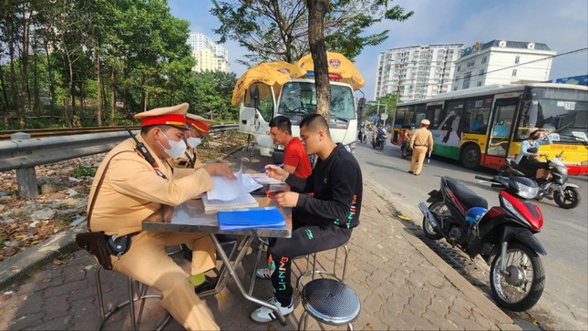 Mắt thần 'soi' lỗi vi phạm giao thông ảnh 1