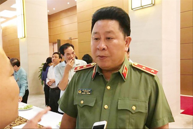 Tướng tá cũng... “rơi rụng” ảnh 1