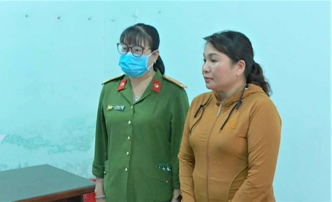 Bắt người phụ nữ làm giả 2 ‘sổ đỏ’, chiếm đoạt hơn 500 triệu đồng ảnh 1