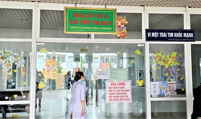 Cứu sống cụ bà 99 tuổi bị nhồi máu cơ tim cấp ảnh 3