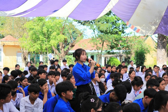 Tuổi trẻ Kon Tum phổ biến pháp luật trong đoàn viên, thanh thiếu niên ảnh 3