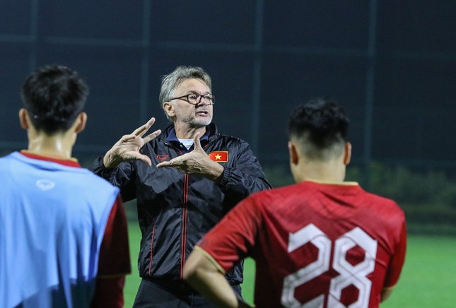 Nhận định Việt Nam vs Uzbekistan, 18h35 ngày 13/10: Thay đổi hàng công ảnh 1