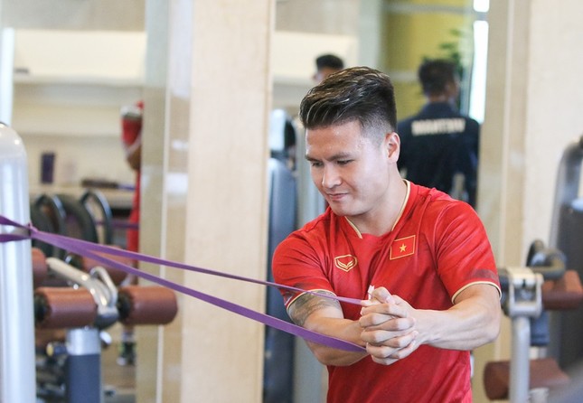 Quang Hải nghỉ 1 tháng, bỏ lỡ derby Hà Nội ở V-League 2023/24 ảnh 1