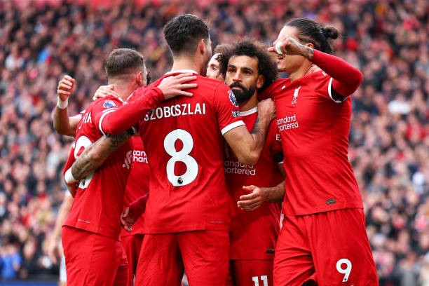 Cú đúp của Salah mang lại chiến thắng cho Liverpool trong đại chiến vùng Merseyside ảnh 5