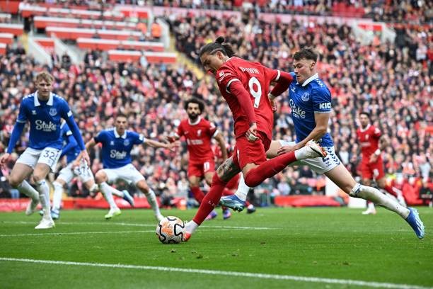 Cú đúp của Salah mang lại chiến thắng cho Liverpool trong đại chiến vùng Merseyside ảnh 3