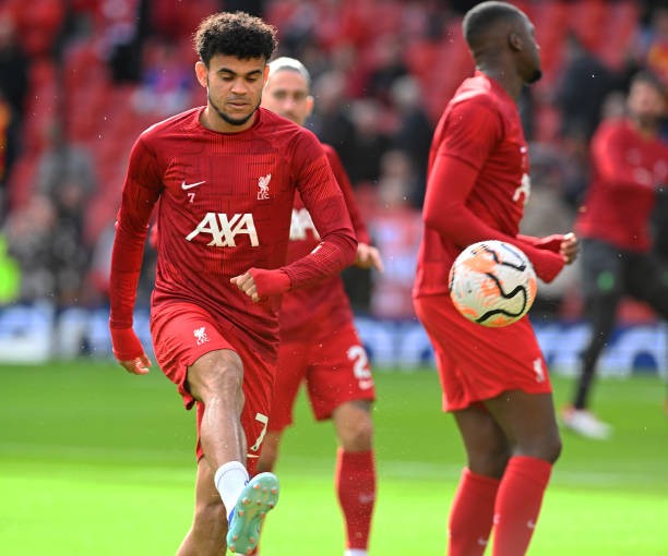 Cú đúp của Salah mang lại chiến thắng cho Liverpool trong đại chiến vùng Merseyside ảnh 18