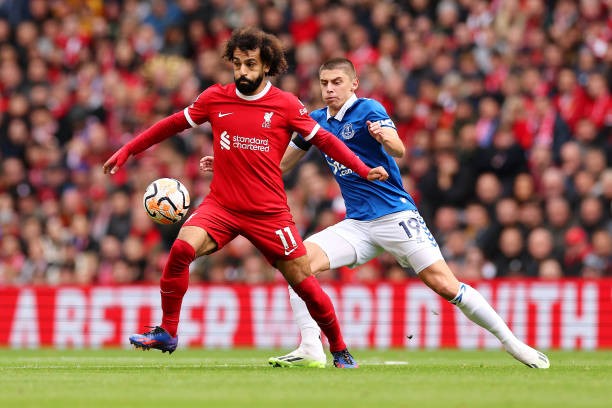 Cú đúp của Salah mang lại chiến thắng cho Liverpool trong đại chiến vùng Merseyside ảnh 11