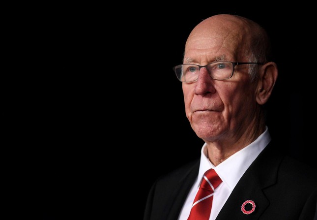 Huyền thoại MU Sir Bobby Charlton qua đời ở tuổi 86 ảnh 1