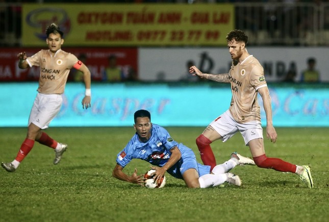 CAHN đại thắng HAGL 3-0 ngay tại Pleiku ảnh 2