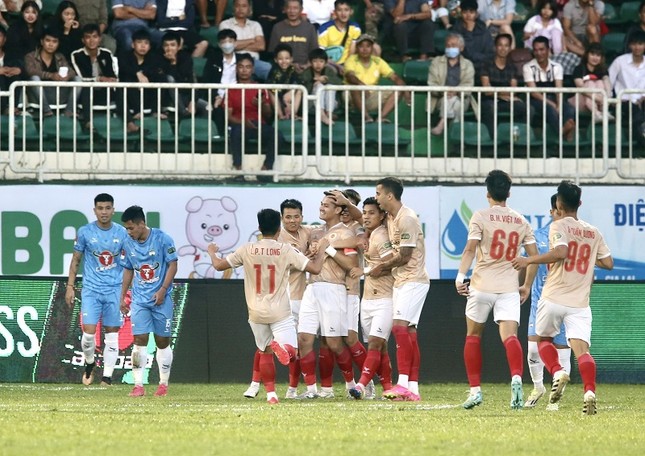 CAHN đại thắng HAGL 3-0 ngay tại Pleiku ảnh 8