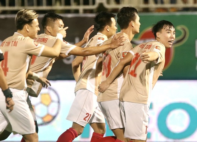 CAHN đại thắng HAGL 3-0 ngay tại Pleiku ảnh 5