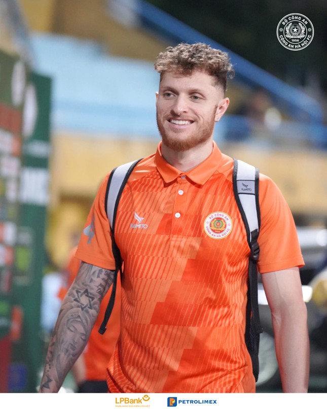 Night Wolf V.League 1-2023/24: CAHN nối mạch thắng, CLB Hà Nội kéo dài mạch thua ảnh 12