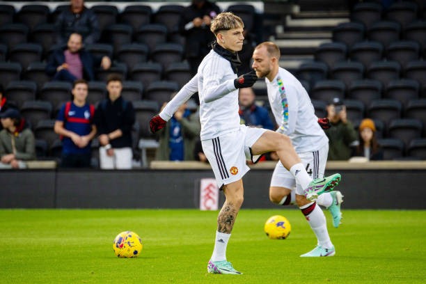 Thắng chật vật Fulham phút cuối, MU tạm dừng cơn khát điểm ảnh 15