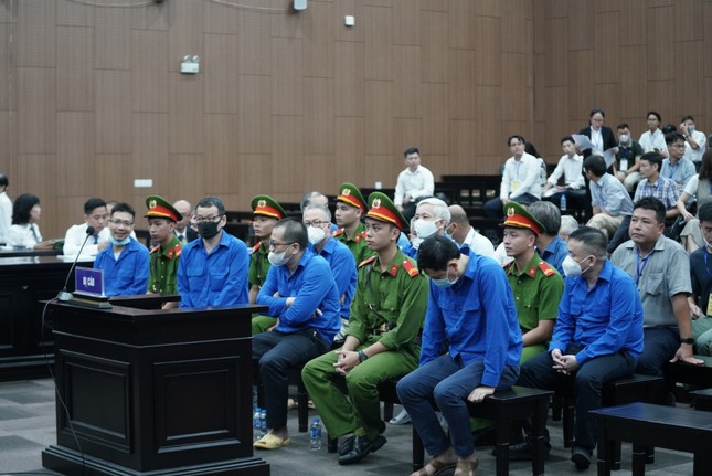 Xét xử dàn cựu lãnh đạo VEC gây thiệt hại 460 tỷ đồng tại dự án cao tốc Đà Nẵng - Quảng Ngãi ảnh 1