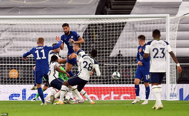 Tottenham gây sốc, đánh bại Chelsea ở loạt ‘đấu súng’ ảnh 1