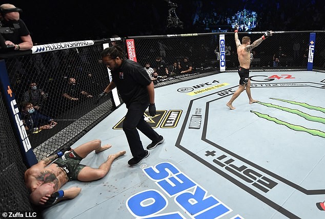 ‘Gã điên’ McGregor bị đấm sấp mặt, thua sốc chiếu dưới ảnh 4