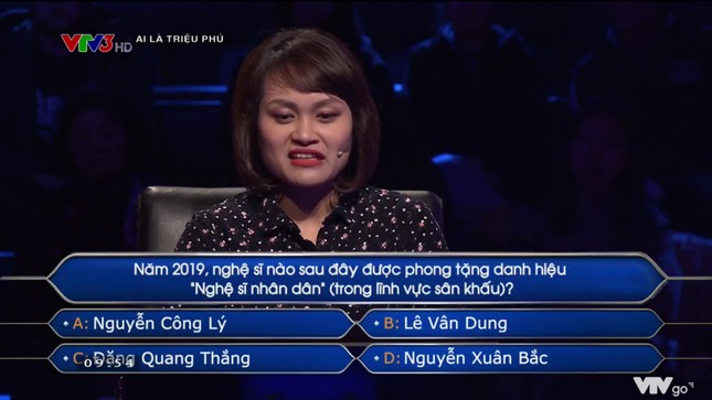 ‘Ai là triệu phú’ khiến người chơi gặp khó khăn khi hỏi về NSND Công Lý ảnh 1
