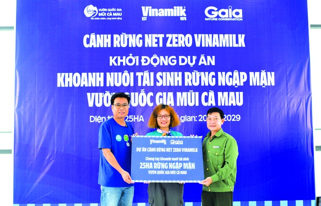 'Cánh rừng Net Zero Vinamilk' tại vườn quốc gia mũi Cà Mau ảnh 2