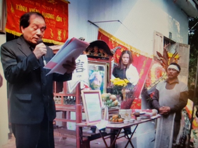 Điếu văn thảo trên xe ảnh 1